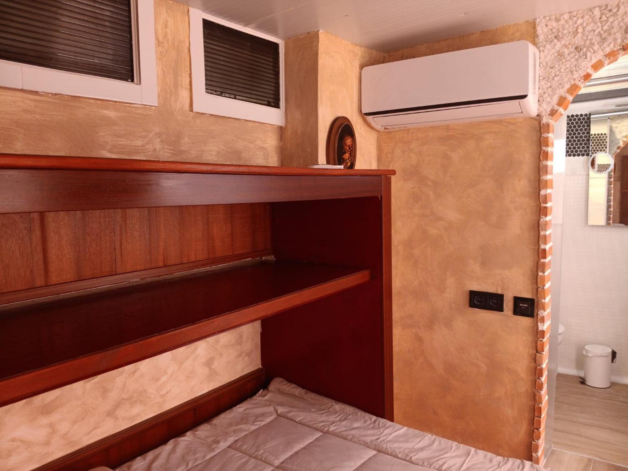 Tiny House Hotell Puebla de Vallbona Exteriör bild